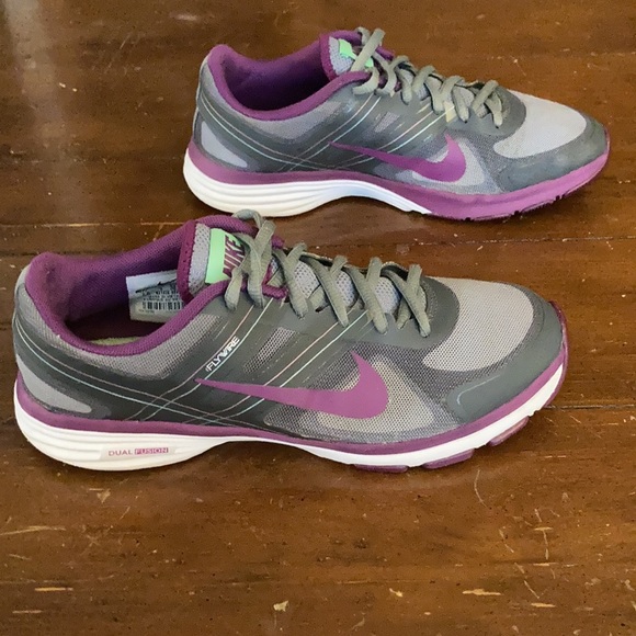 Nike Dual Fusion Flywire Shoes - Picture 6 of 13